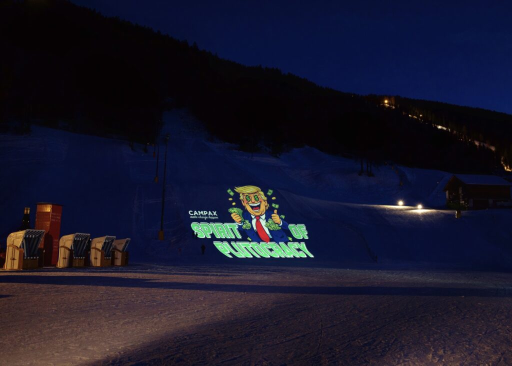 Trump im Davoser Schnee_1