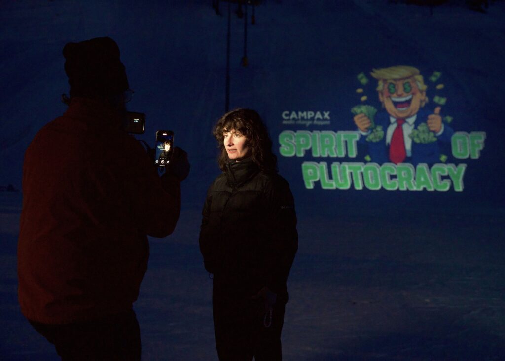 Trump im Davoser Schnee_2